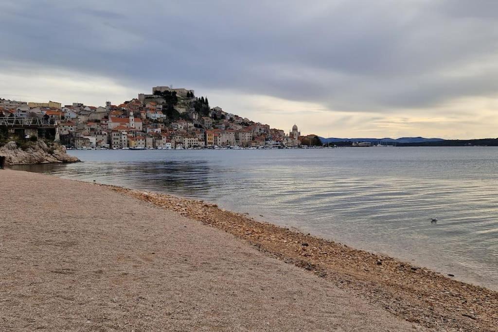 Summer Breeze Apartment - Quiet Place With A Spectacular View And A Garden Šibenik Exterior foto